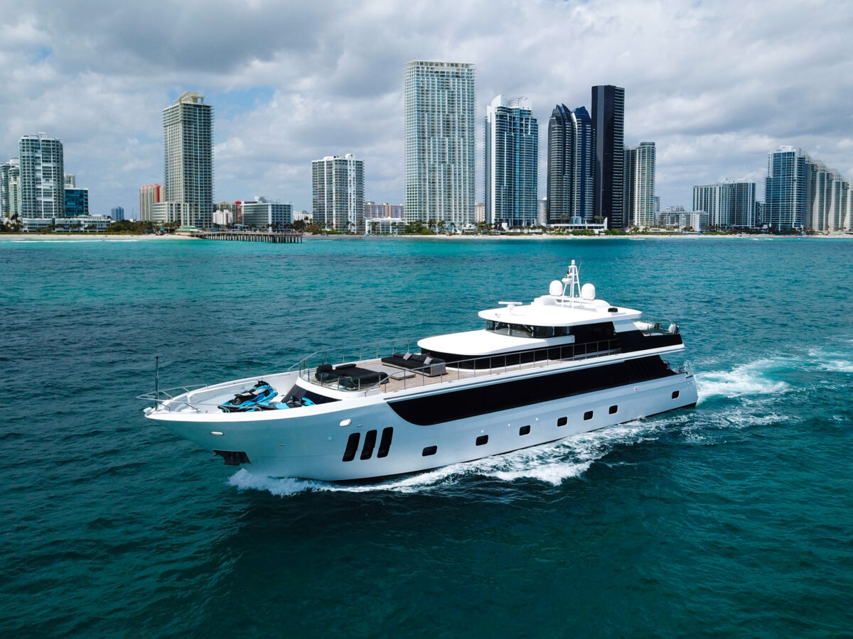112´ CUSTOM YACHT