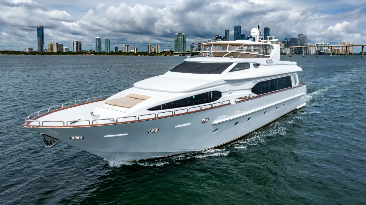 105´ AZIMUT